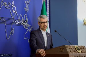 سخنگوی وزارت خارجه: عمان یکی از نامزدهای اصلی برای مذاکره غیر مستقیم می‌باشد